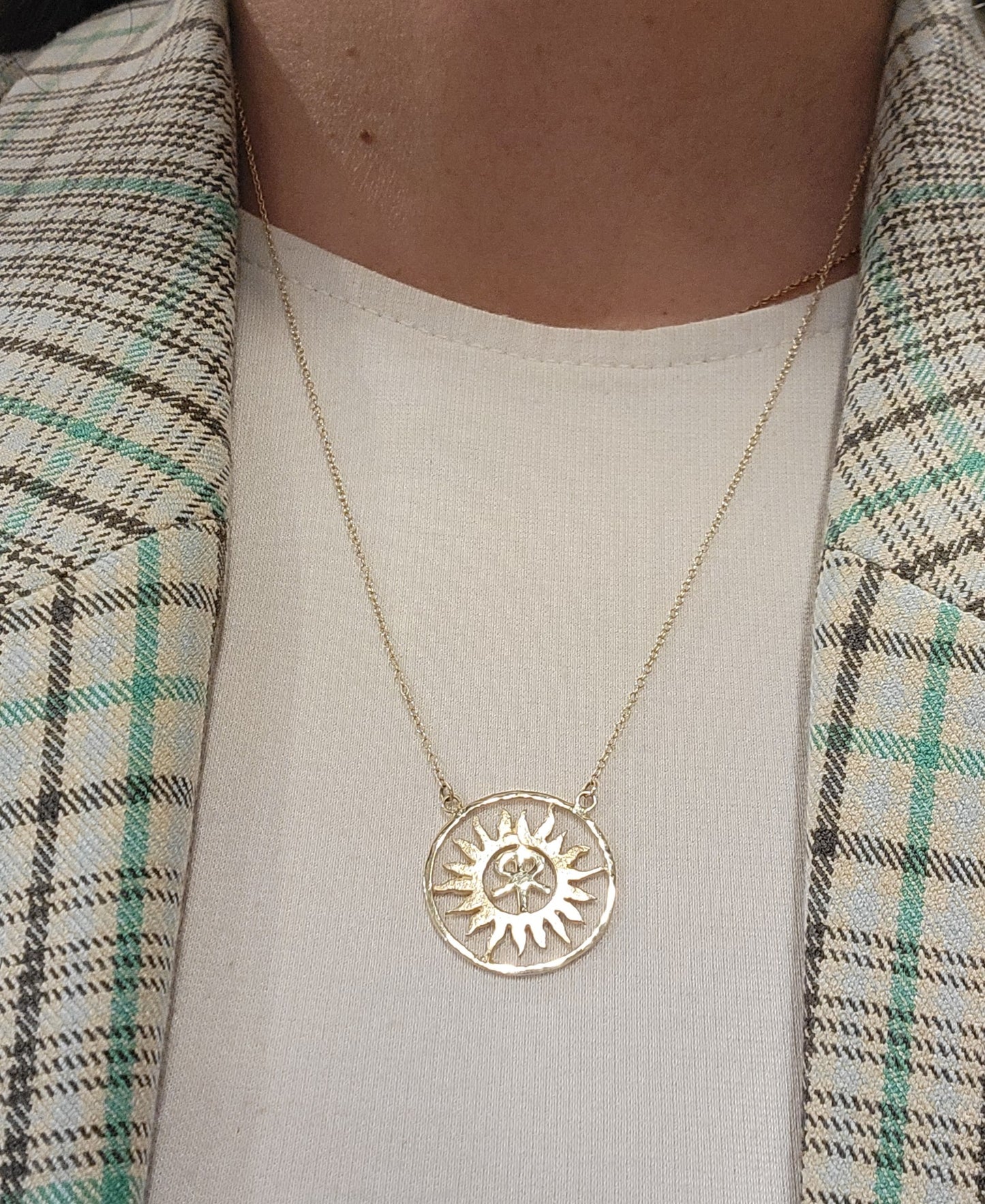 14k yellow gold Sunriver necklace