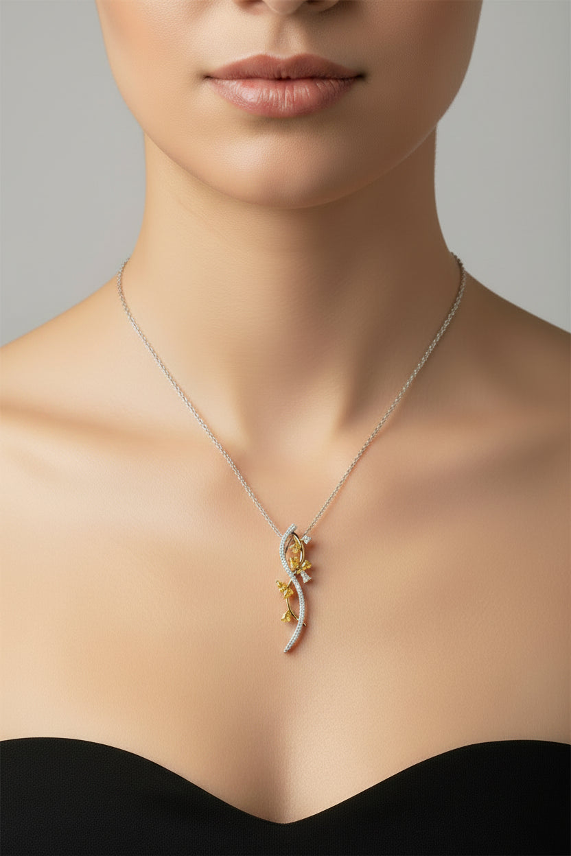 18k white and yellow gold with white and yellow diamonds