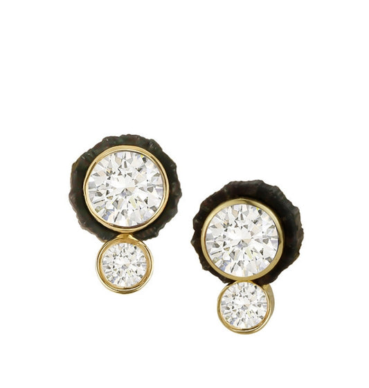 Chroma diamond studs